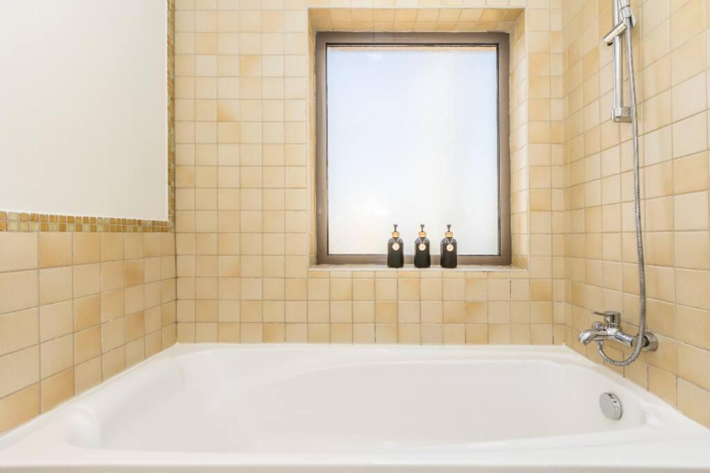The Premium Jbr Sea View Luxury Suite Awarded "Traveller Award 2025" Ντουμπάι Εξωτερικό φωτογραφία