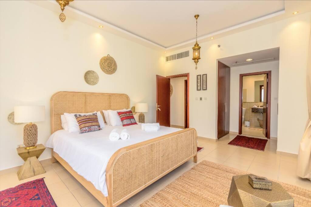 The Premium Jbr Sea View Luxury Suite Awarded "Traveller Award 2025" Ντουμπάι Εξωτερικό φωτογραφία